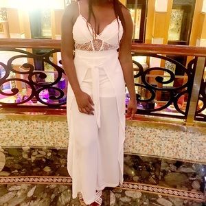 Fashionnova white jumpsuit 😍